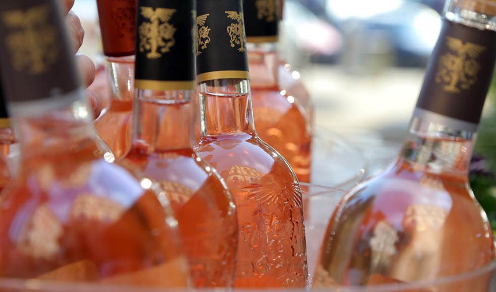  Совиньон блан (SAUVIGNON BLANC), розовое игристое вино, брю, белое вино, сочетание с рыбой, кислотность, газация, Виньо Верде (Vinho Verde), Пино Гриджио (PINOT GRIGIO), Албариньо (ALBARIÑO), Рислинг (RIESLING)