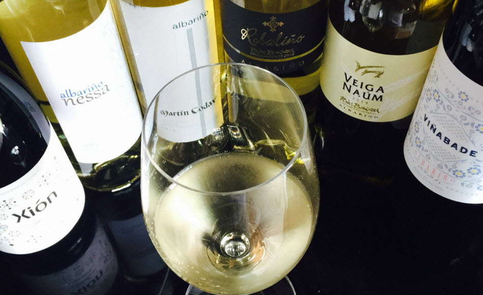  Совиньон блан (SAUVIGNON BLANC), розовое игристое вино, брю, белое вино, сочетание с рыбой, кислотность, газация, Виньо Верде (Vinho Verde), Пино Гриджио (PINOT GRIGIO), Албариньо (ALBARIÑO), Рислинг (RIESLING)