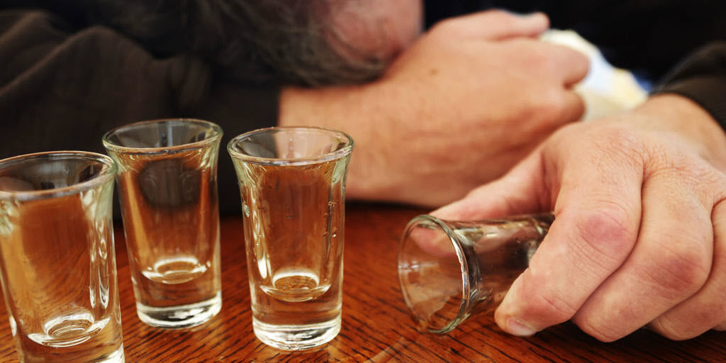  алкоголизм, чрезмерное употребление алкоголя, статистика, Ирландия