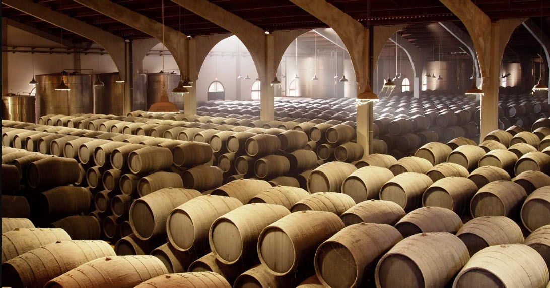  креплёное вино, десертное вино, добавление спирта на этапе ферментации, Кагор, Херес, Мадейра, Портвейн, Марсала